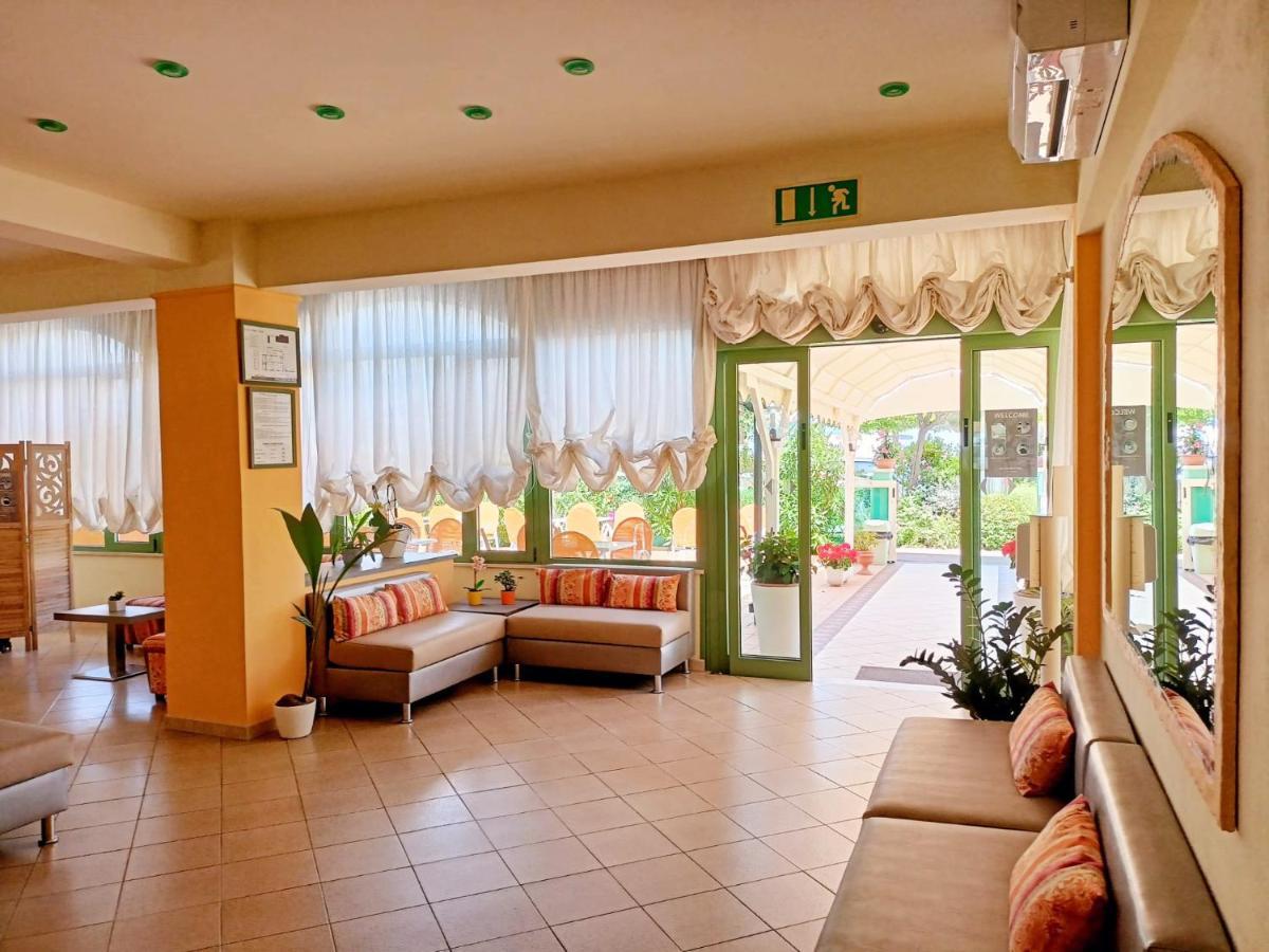 Costa Del Sole Only Hotel 2*